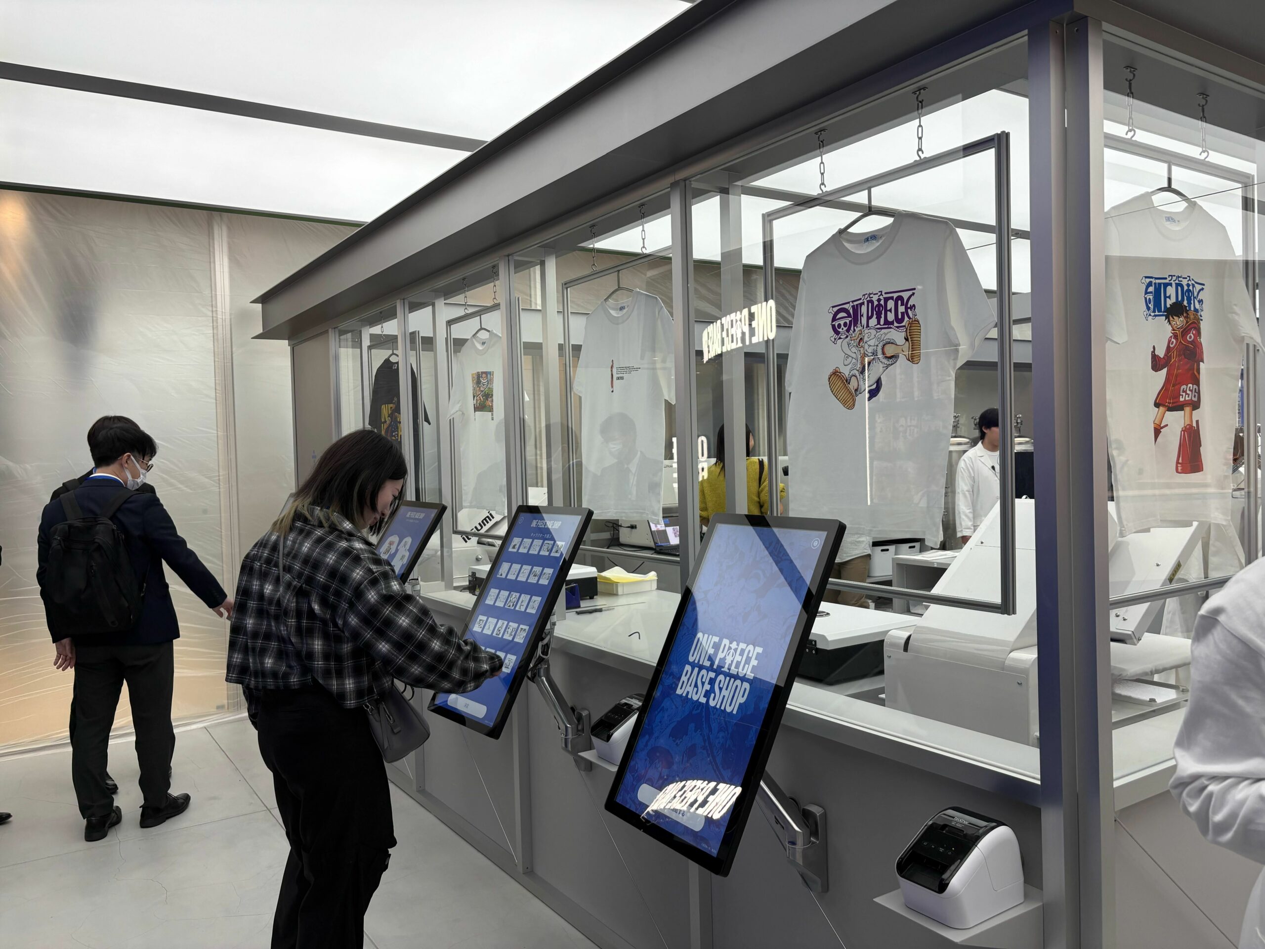 One Piece Base Shop Customization Tokyo flagship store kiosk